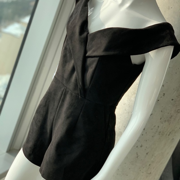 Luxxel Velour Black Romper - New, never worn - Picture 2 of 16